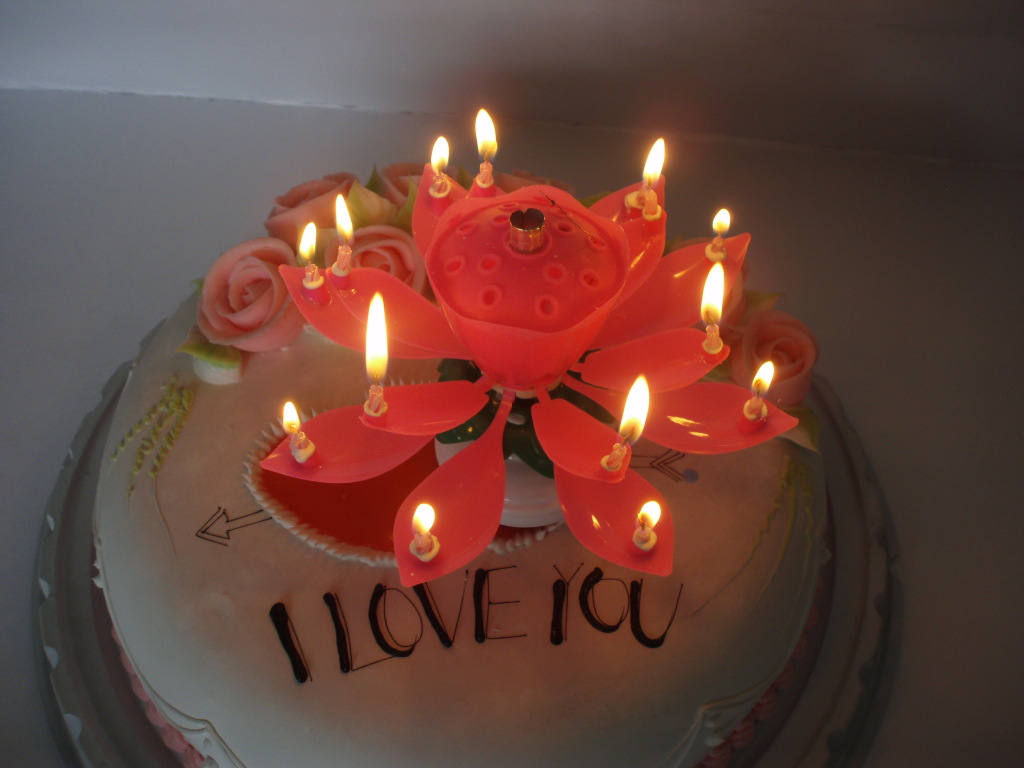 生日蛋糕上的音乐蜡烛