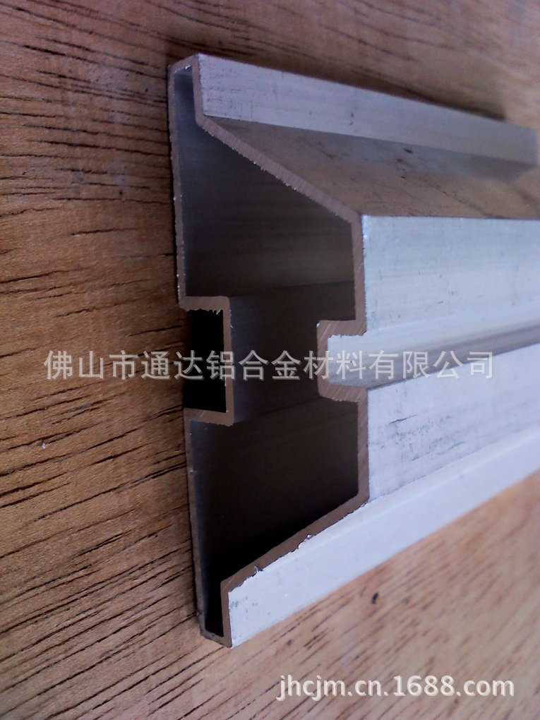 YP20121011170615