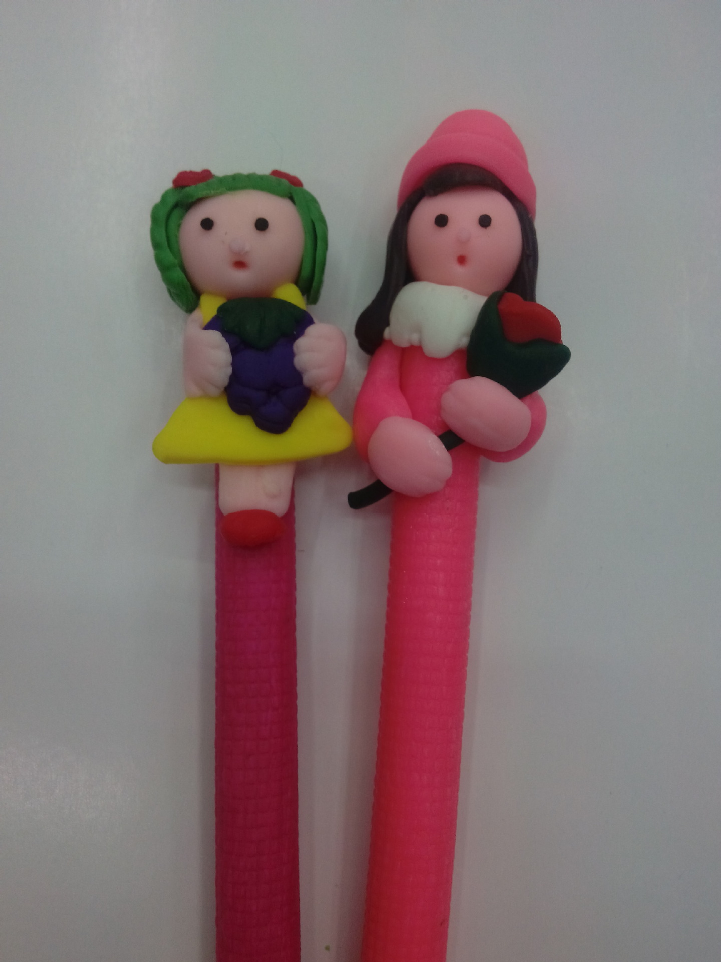 抱花女抱葡萄女-筒-平