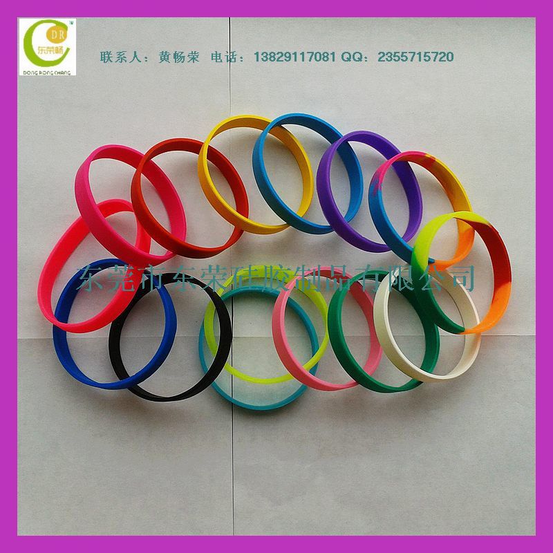 silicon bracelets (68)