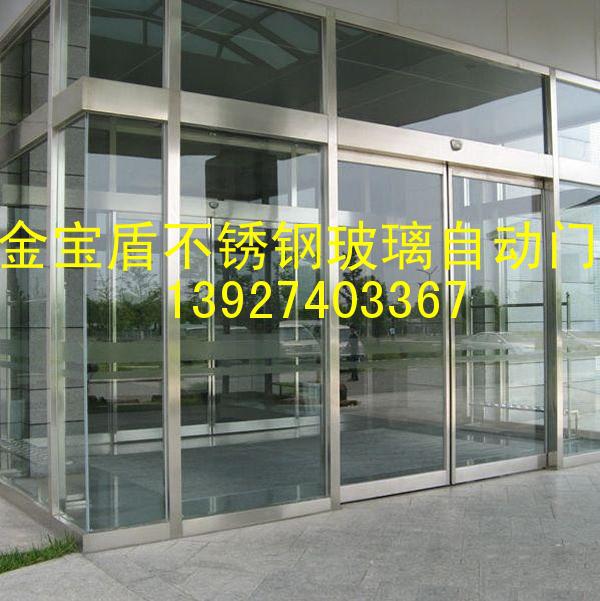 1367315943-6892