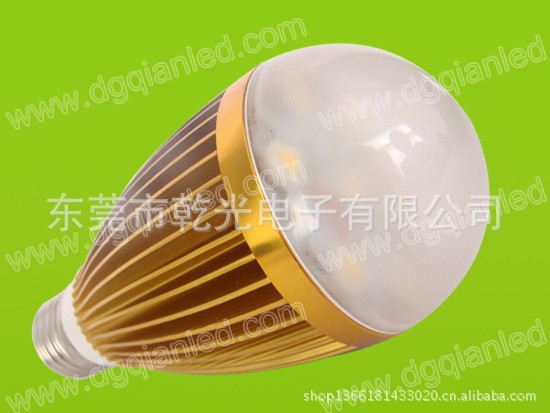 7W LED球泡灯侧