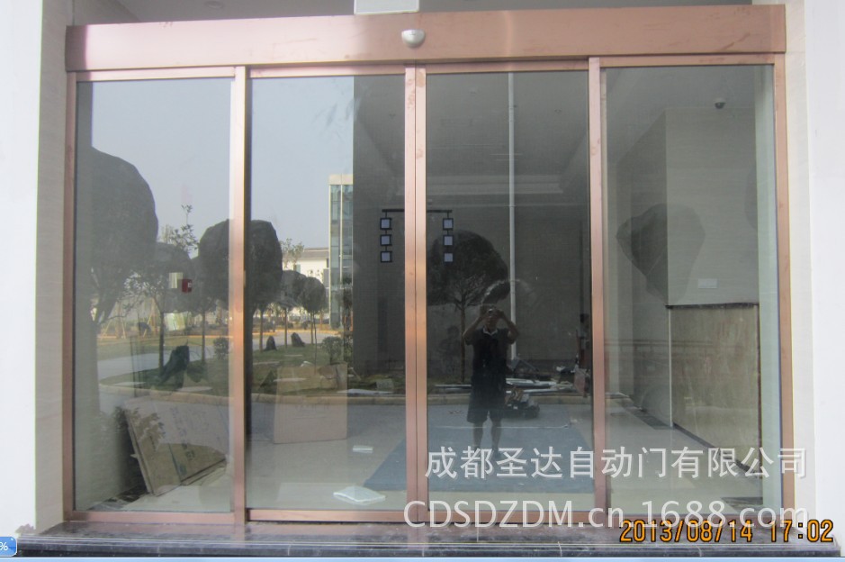 泸州泸县天诚石专家楼油酒店5