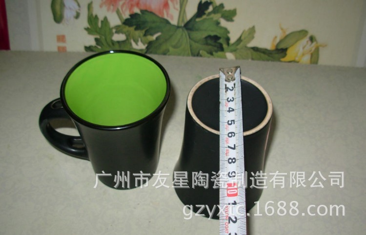 个性时尚 双色釉带勺马克杯 勺子杯 插勺杯