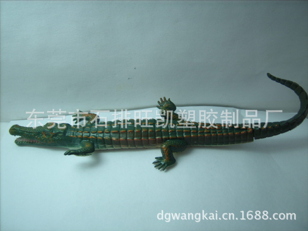鳄鱼注塑玩具