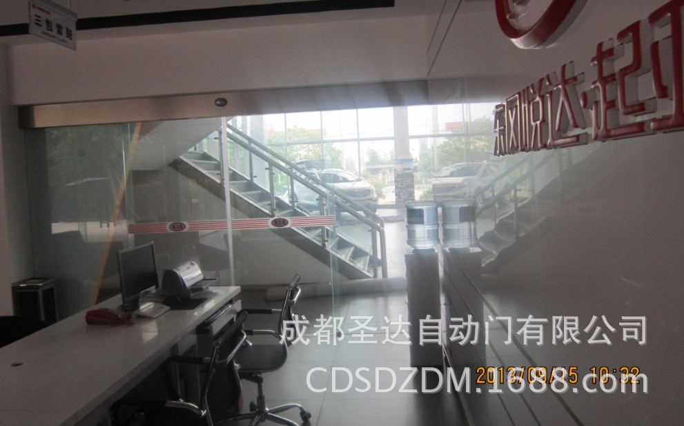 金堂宇霖汽车自动门11