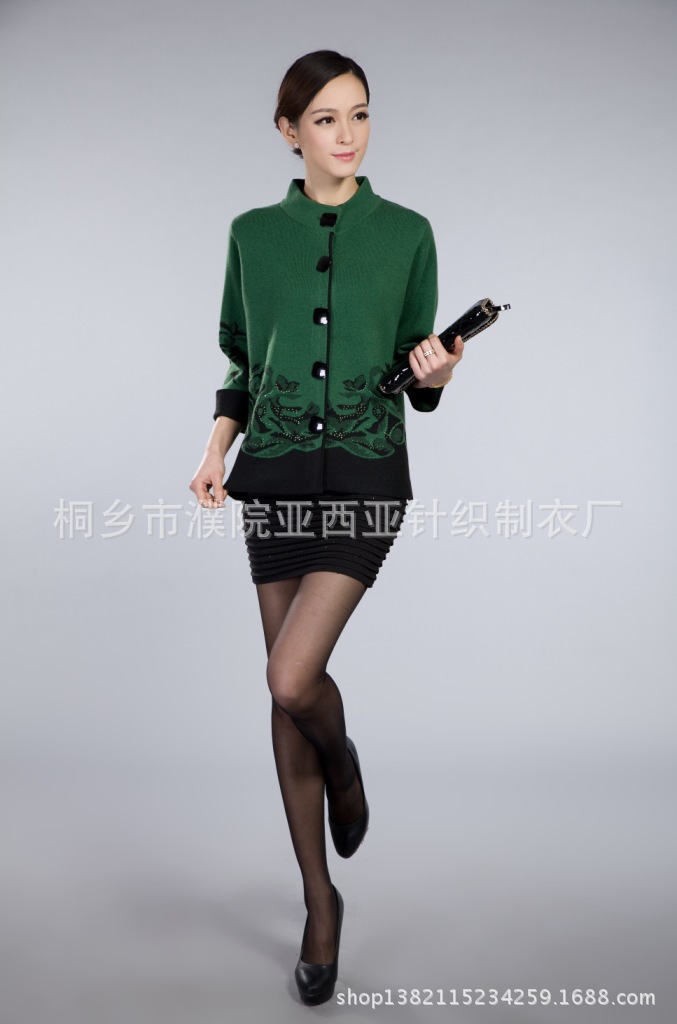 2013秋冬尊贵妈妈装新款羊毛衫