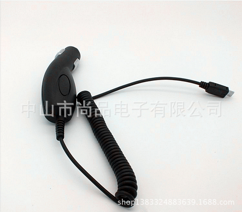 香蕉车载充电器12