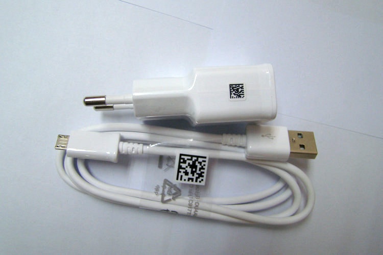 三星原装快充电宝_三星原装充电器功率_三星s10原装充电器充电慢