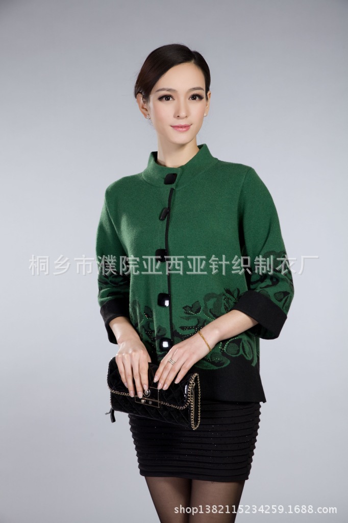 2013秋冬尊贵妈妈装新款羊毛衫