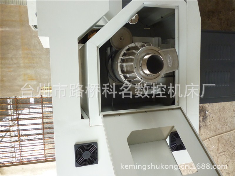 数控车床厂家直销 0640带尾座高精度数控车床 浙江经济型数控机床