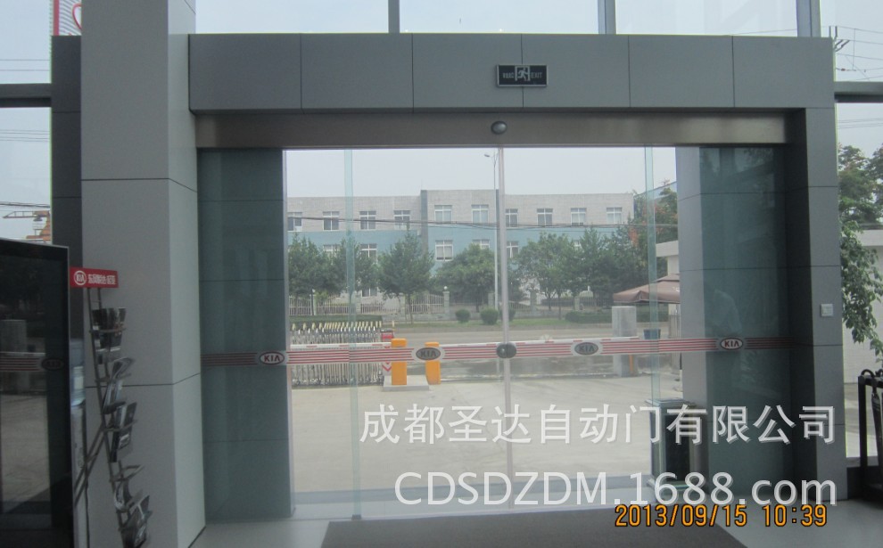 金堂宇霖汽车自动门18