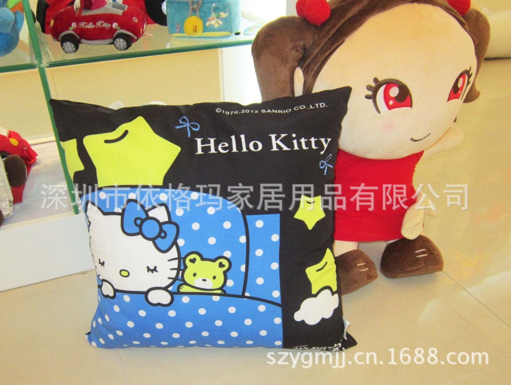 HELLO KITTY卡通抱枕