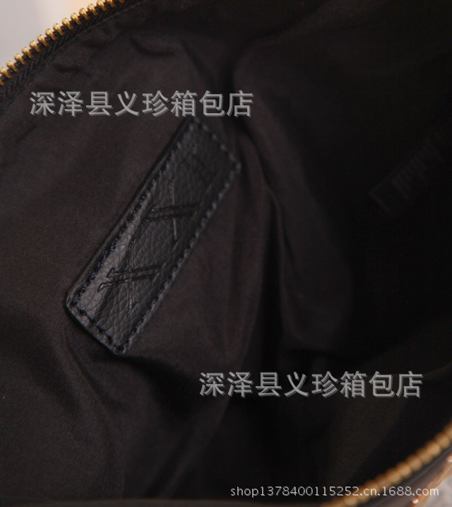 F21薄片鉚釘包