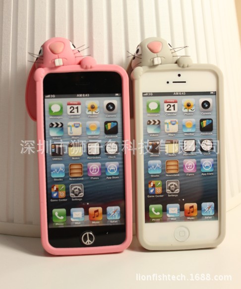 moschino bunny iphone5