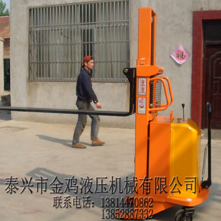 500kg2.5m半电动配重车4