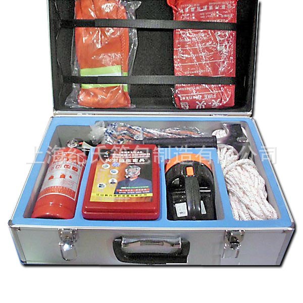 機器箱31