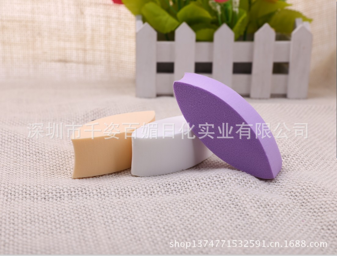 三个眼形粉扑好看