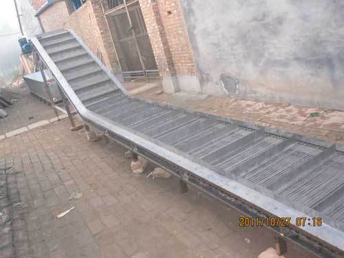 网带提升机 带挡板输送机