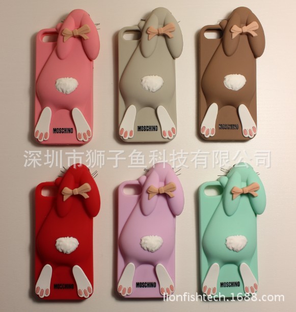 moschino bunny iphone5