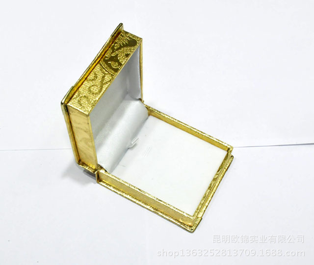 金龙金角吊坠盒4