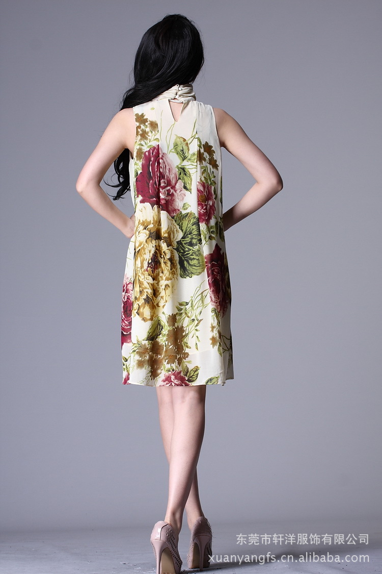 2013夏款彩绘飘逸中裙