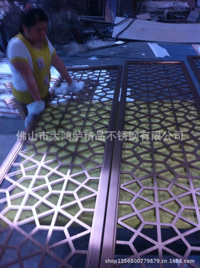 `X)LX8~(ZHN7M49C]E0WZNB