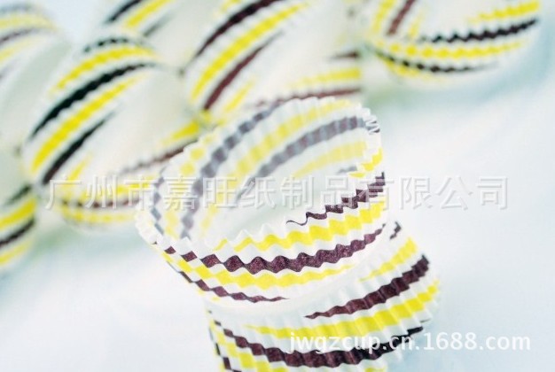 花边图案蛋糕托