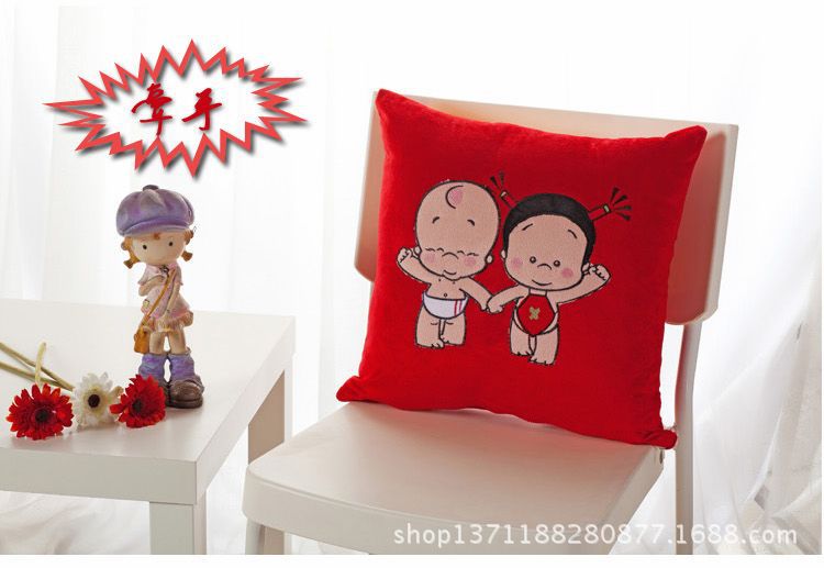 小破孩卡通情侣抱枕靠垫41