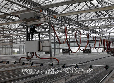 自走式移动喷灌机