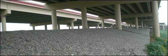 河渠衬砌石笼网图片3