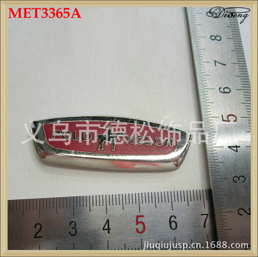 厂家批发优质金属标牌,金属牌,合金箱包标牌,拉丝,高光,服饰标牌