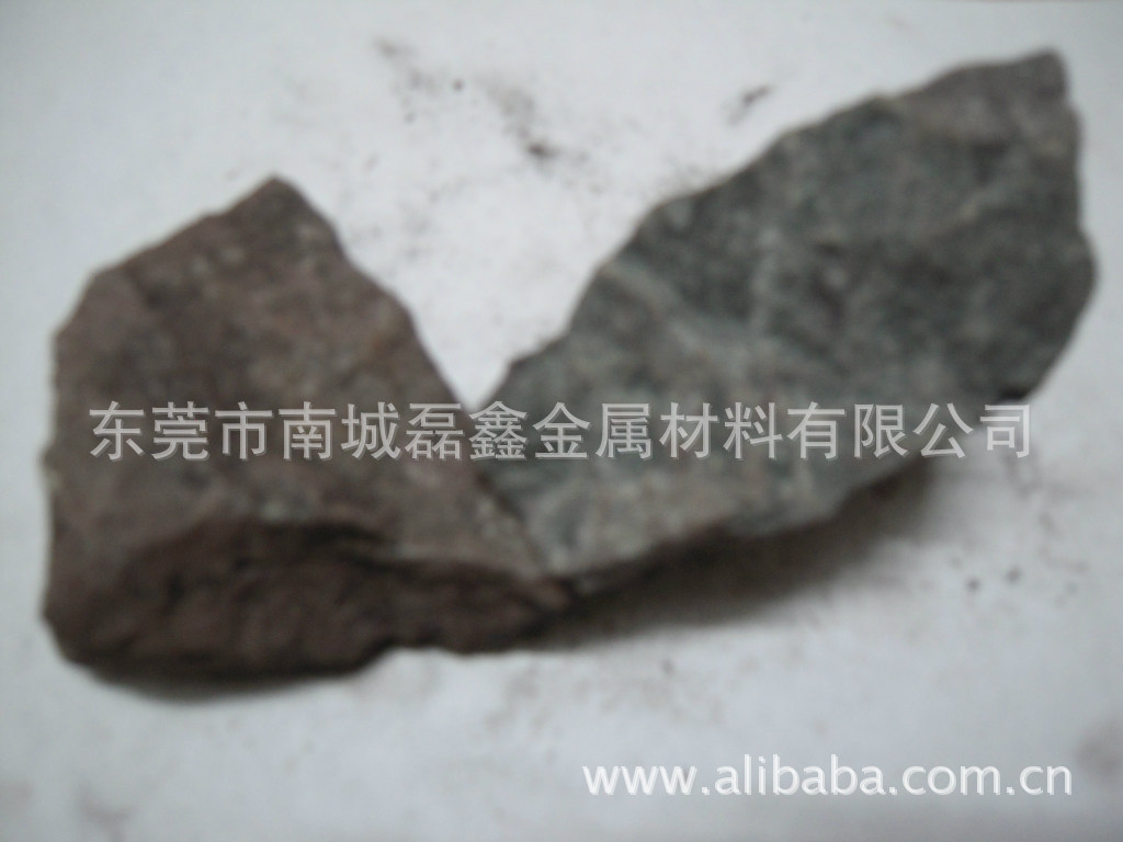 大量供应铁矿石,赤铁矿石,磁铁矿石,褐铁矿石