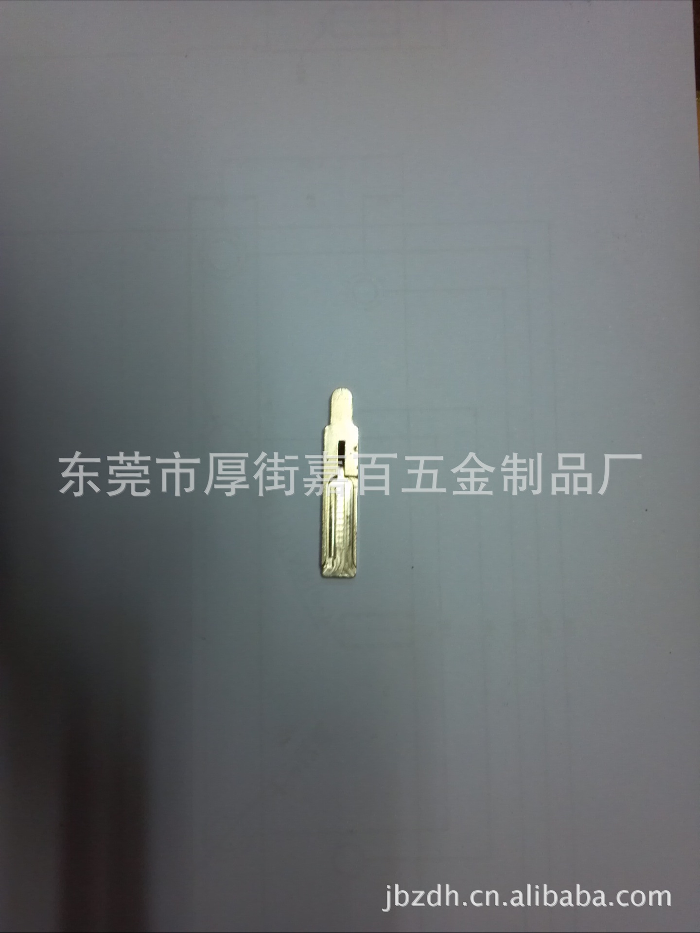 弹式汽车钥匙正面