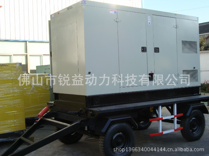 4轮移动拖车80KW发电机组现货1