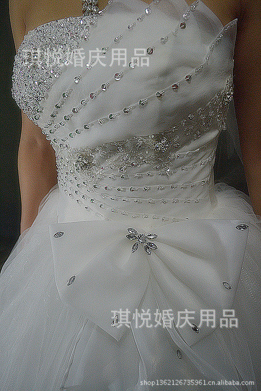 点击图片查看详情 悦琪婚纱(2)