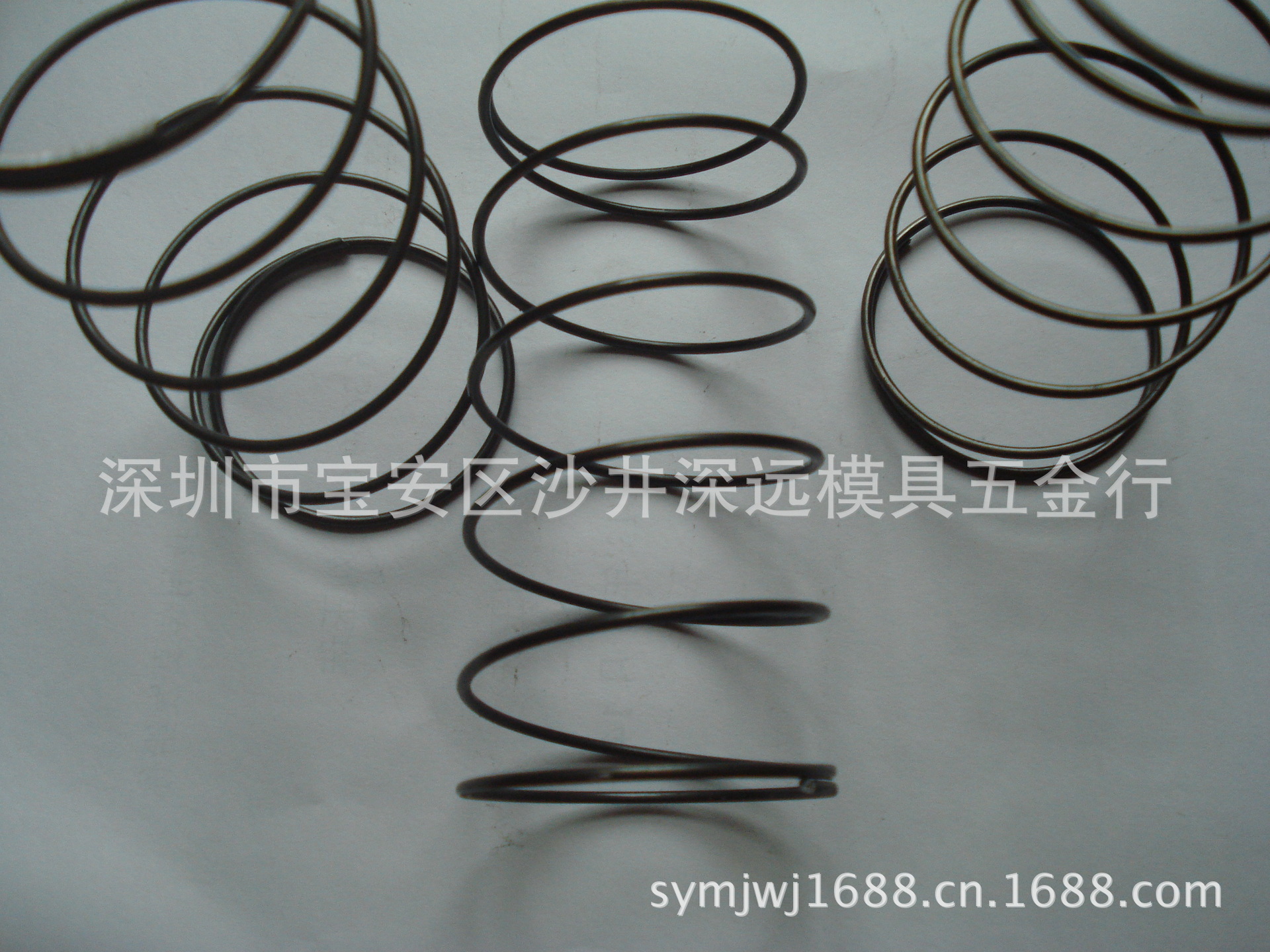 供应:黑色线型弹簧