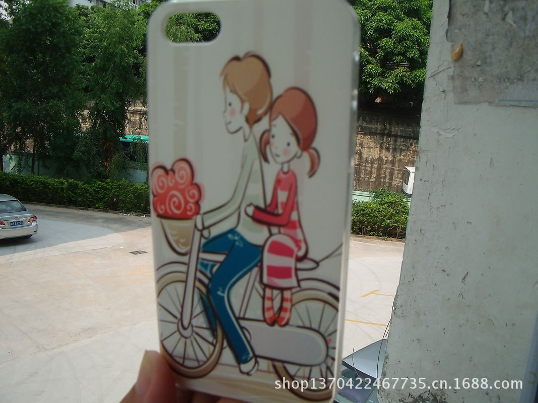 厂家直销苹果5代母女情深手机保护壳新iphone5彩绘手机壳批发