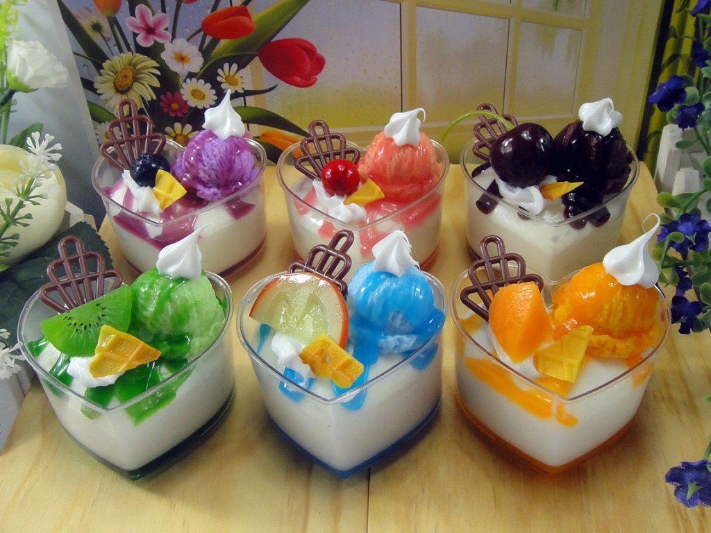 >>> ice-e 爱心形果冻杯冰淇淋 食品模型 内置磁铁冰箱贴