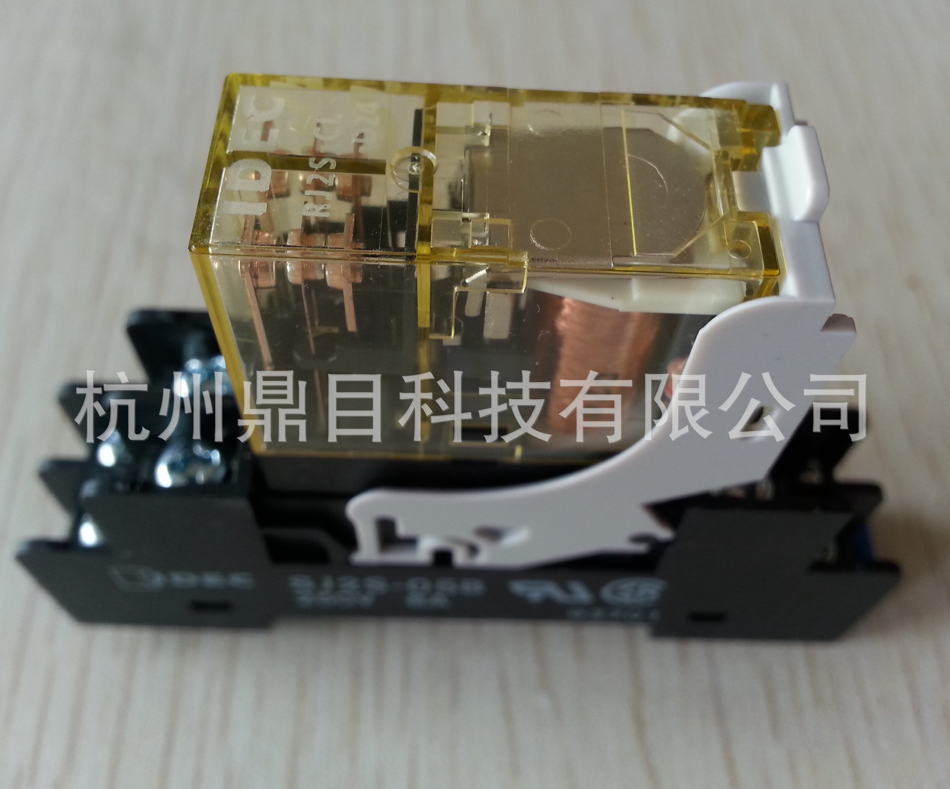 RJ2S-CL-D24带底座_副本