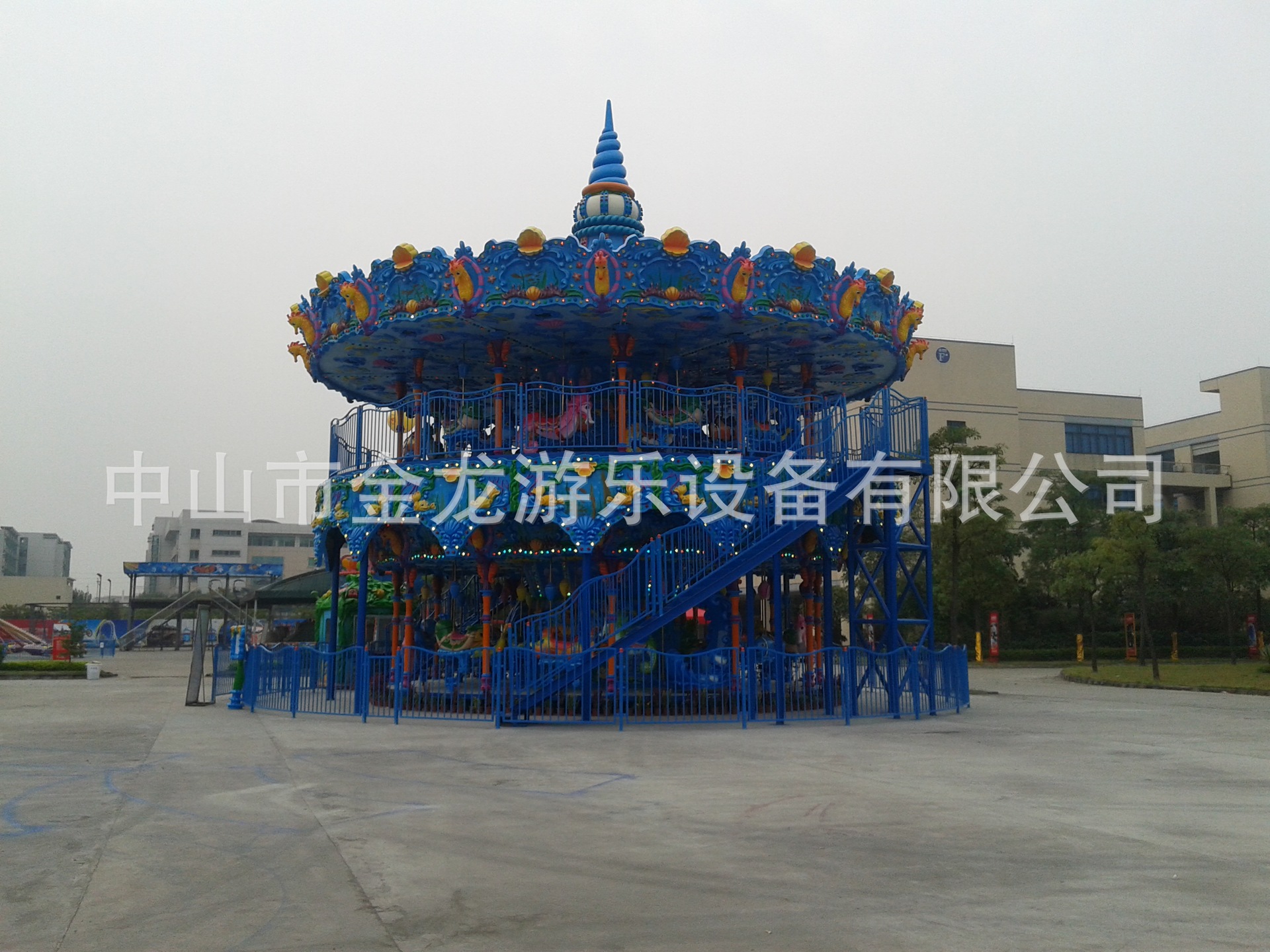 68双层转马海洋