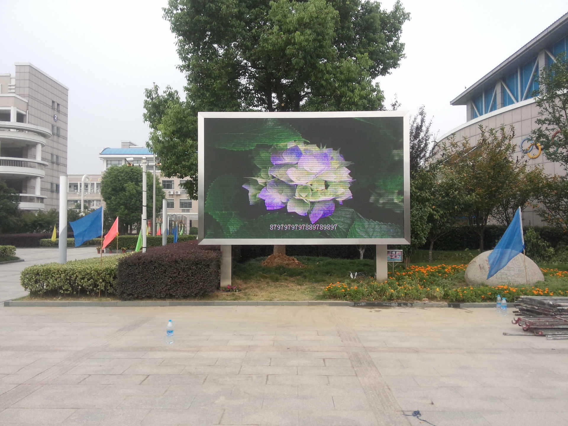 户外高清p8直插灯式 全彩led电子显示屏 户外广告屏