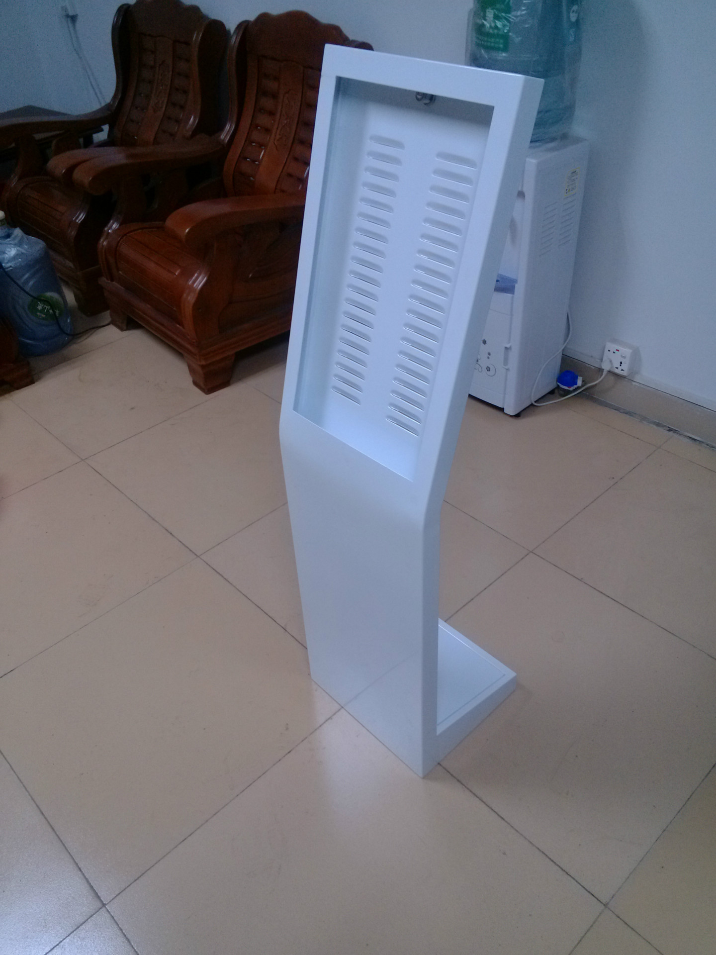 21.5寸落地式外壳 (3)