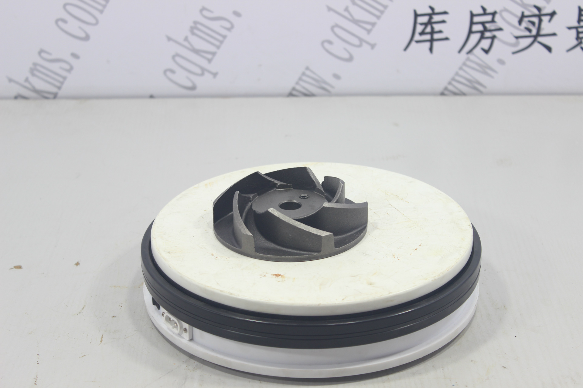 kms01748-3000888-叶轮---参考规格直径11.4cm,内径0.7cm,内径边孔0.8cm,高6.5cm-参考重量850-850图片3