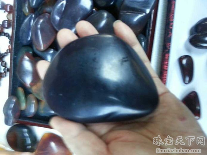 缅甸皮壳好卖相不错好货一批雕料棕蓝珀