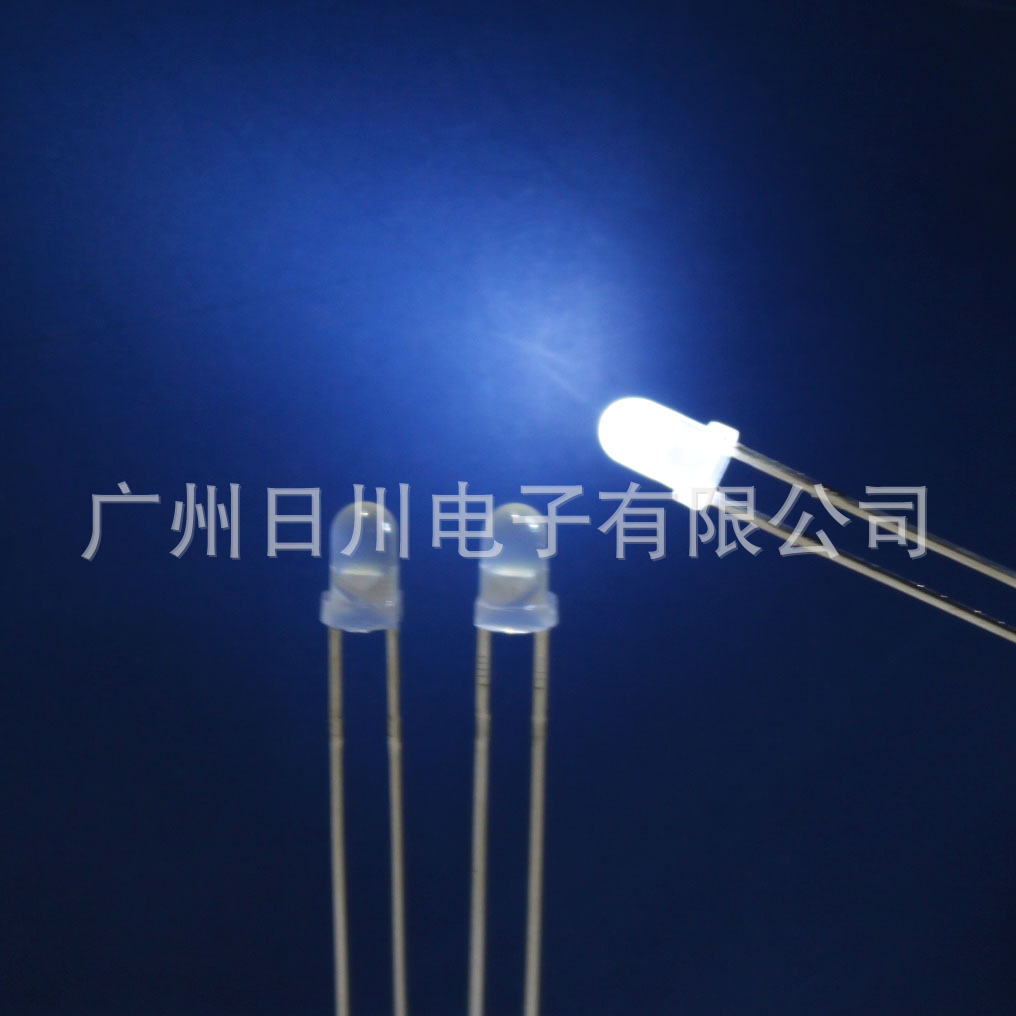 白光发光二极管