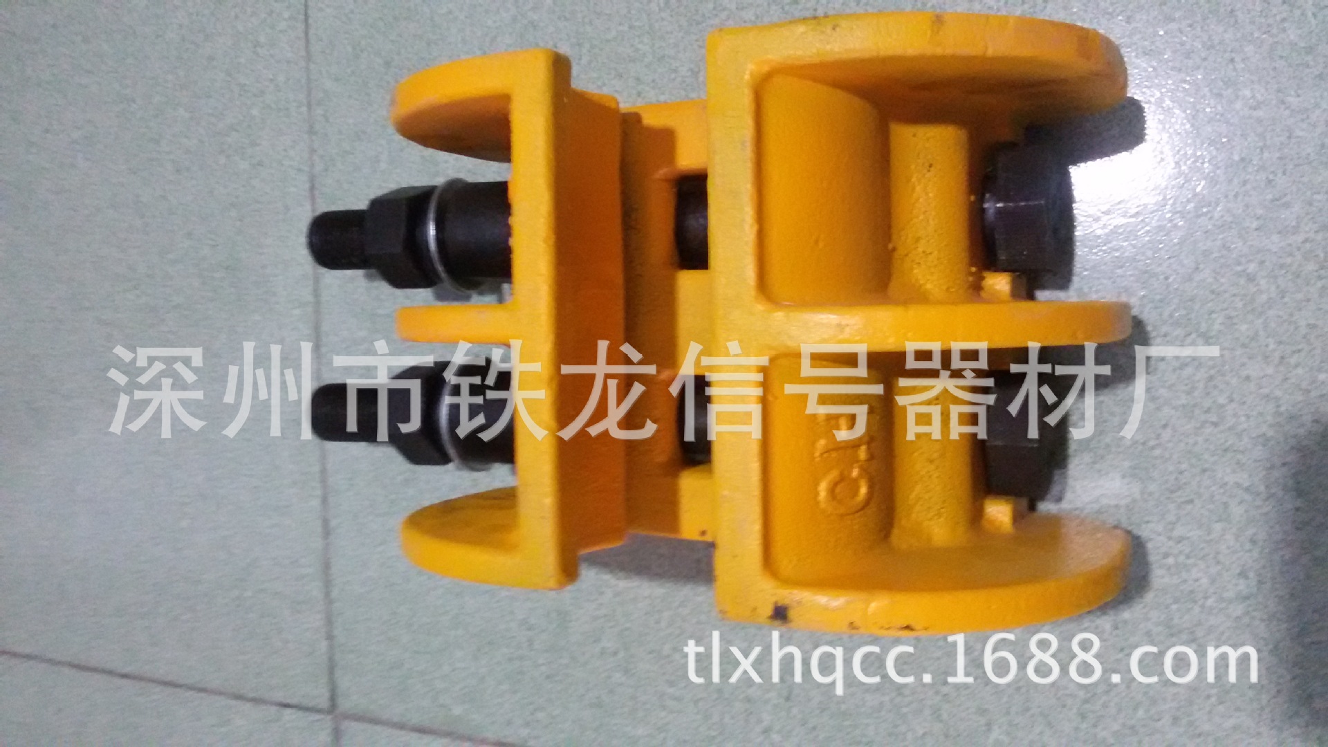铸钢急救器1