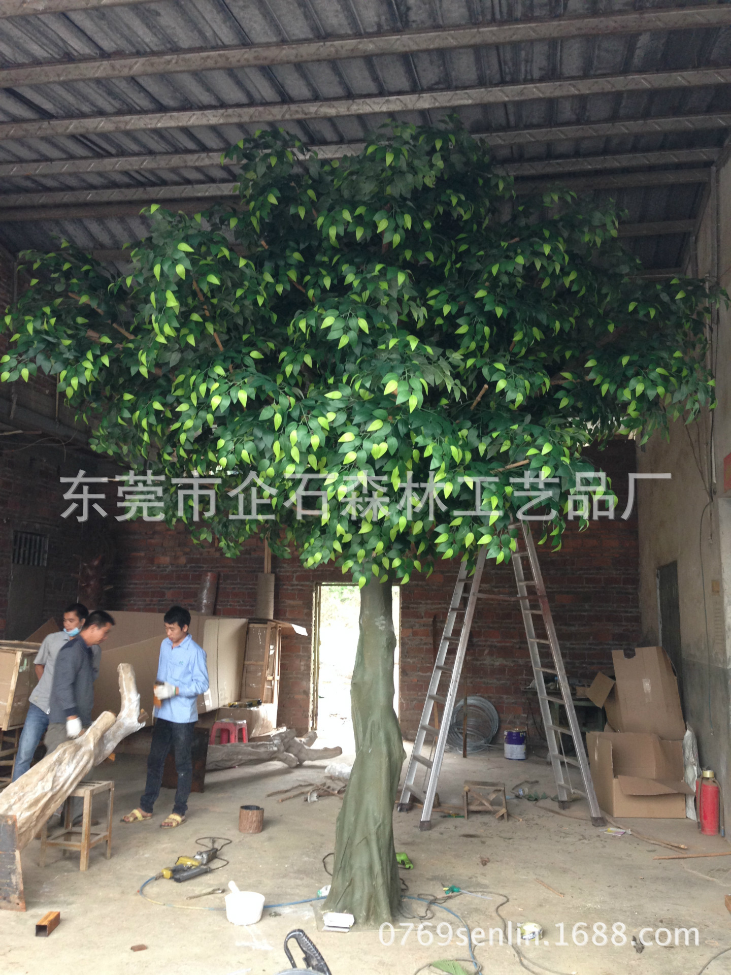 仿真榕树