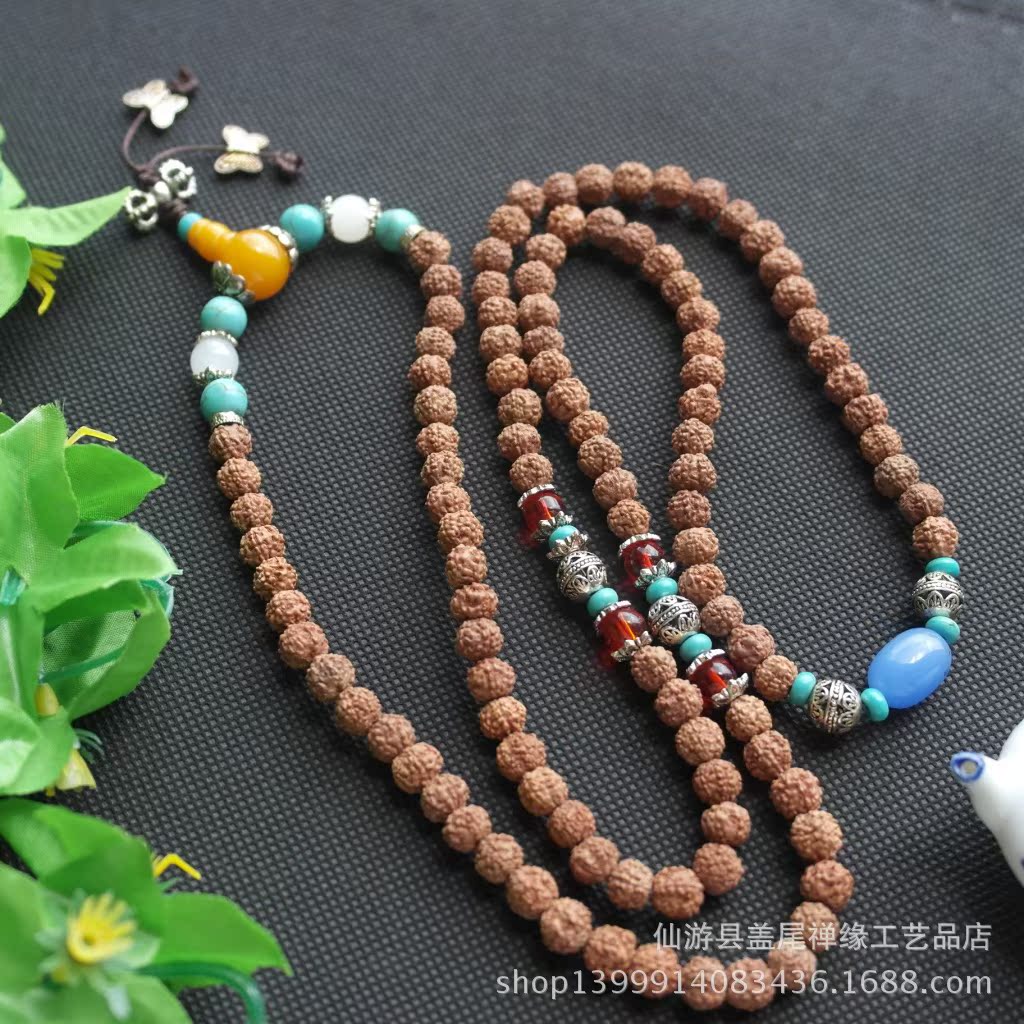 小金刚精品款式,邀请 知名韩企饰品设计师精心制作,各类配件与菩提子