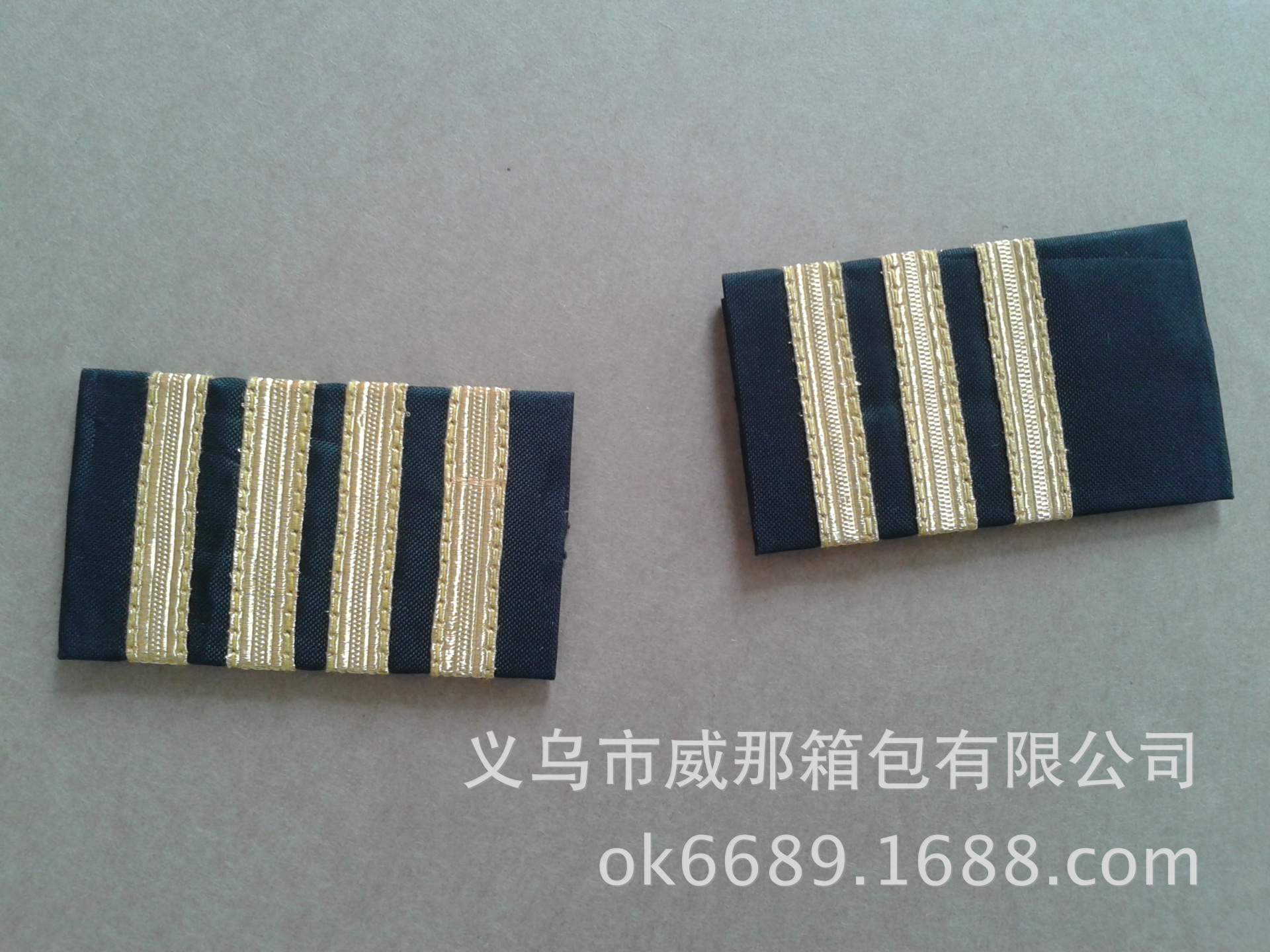 航空公司机长肩章 专业生产金属织带肩章 现货批发